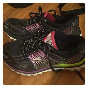 Brooks running shoes glycerin